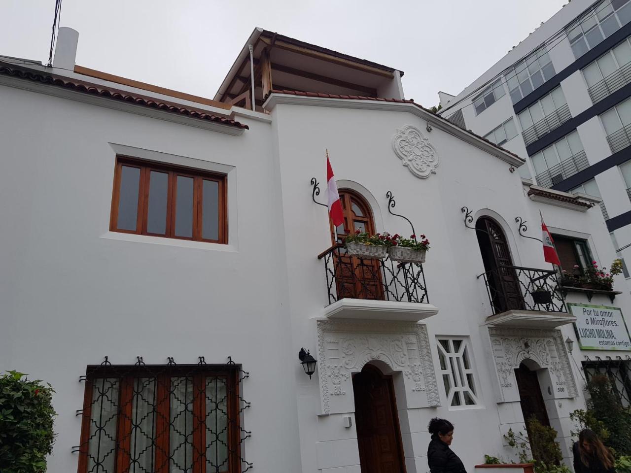 Lima White House Hostel Exterior photo