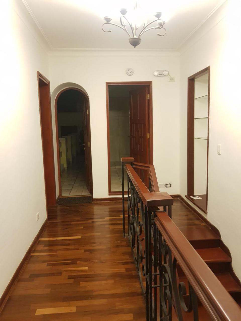 Lima White House Hostel Exterior photo